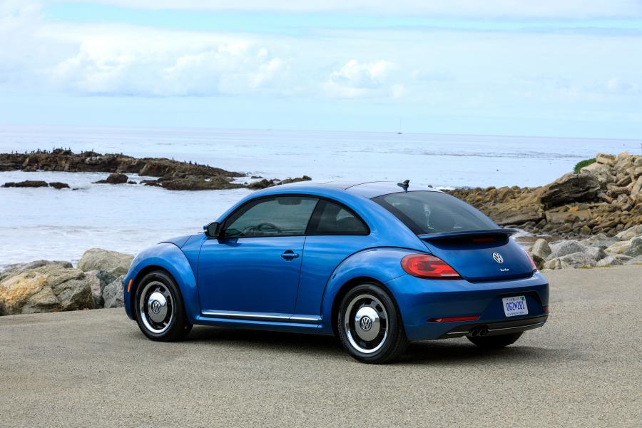  Volkswagen Beetle Turbo 2016 года  (NA) (фото 8 из 12)